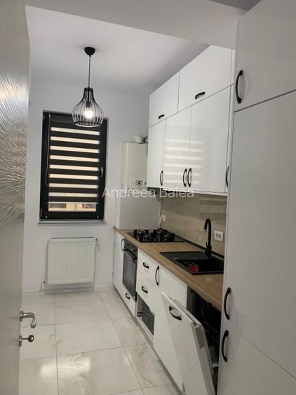Ofer spre închiriere apartament  2 camere decomandat - 6