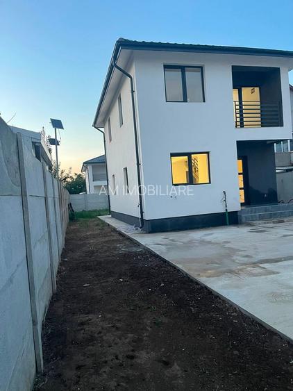 CASA INDIVIDUALA GLINA, INCALZIRE PARDOSEALA, TEREN 325 MP, COMIS 0%