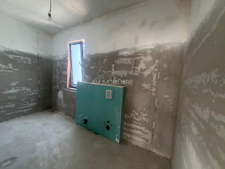 CASA INDIVIDUALA- 4 CAMERE, TOATE UTILITATILE, TEREN 240 MP, COMIS 0% - 15