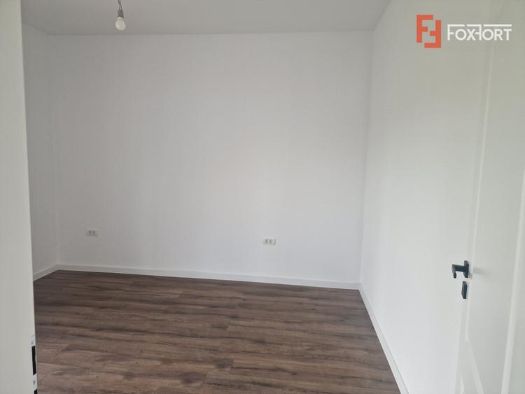 Duplex de vanzare cu 3 camere - zona Mosnita Noua
