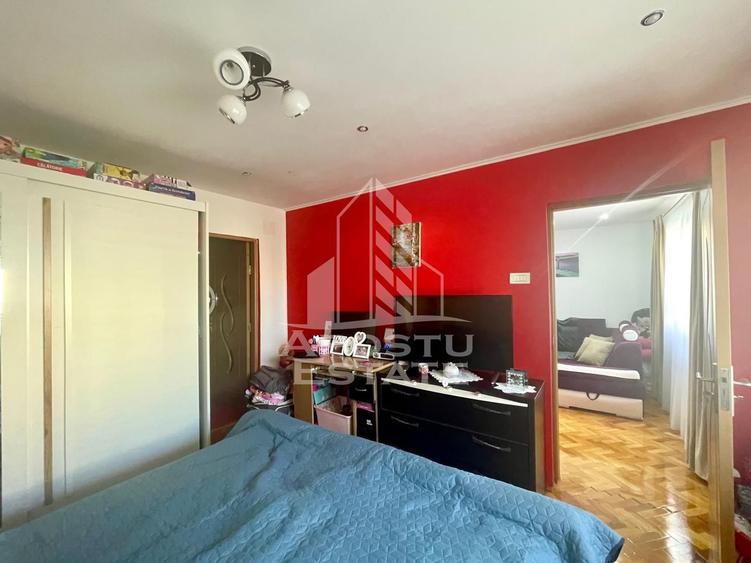 Apartament 3 camere -  zona Uta