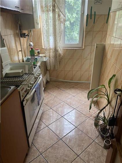 Apartament 2 camere , zona cartier Sud , decomandat , liber