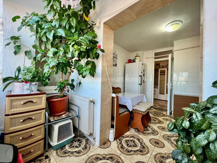Apartament luminos 3 camere, 2 băi, parcare - 19
