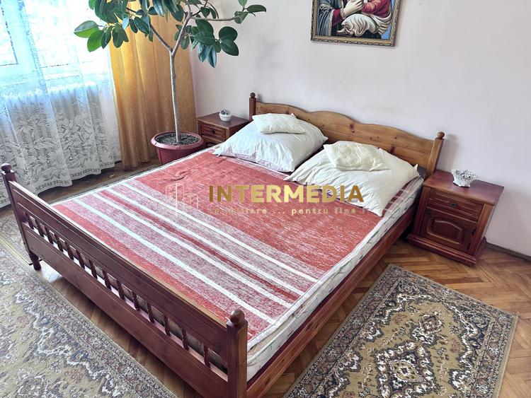 APARTAMENT 3 CAMERE I DECOMANDAT I 65 MP I MOBILAT CETATE BULEVARD