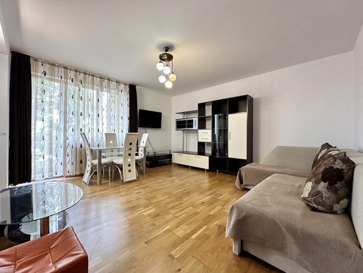 Apartament spatios cu 3 camere, Zorilor/Europa, 74 mp, bloc mic, boxa