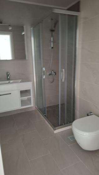 Institutul  de Marina- 3 camere decomandate, etaj 4 cu lift,