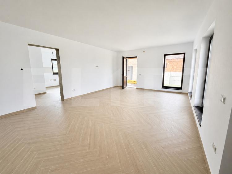 Casa individuala 4 camere, 105 mp utili, 500 mp teren,zona Sard