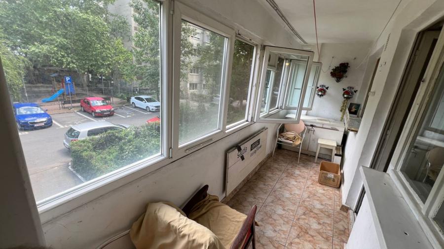 Apartament 3 camere in bloc reabilitat necesita renovare Gorjului Paci