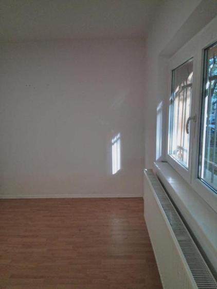 Unirii-Nerva Traian,apartament 2 camere de vanzare parter,nemobilat