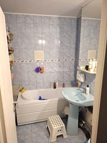 Apartament 3 camere decomandat, 60 mp, mobilat, CT, et. intermediar - 4
