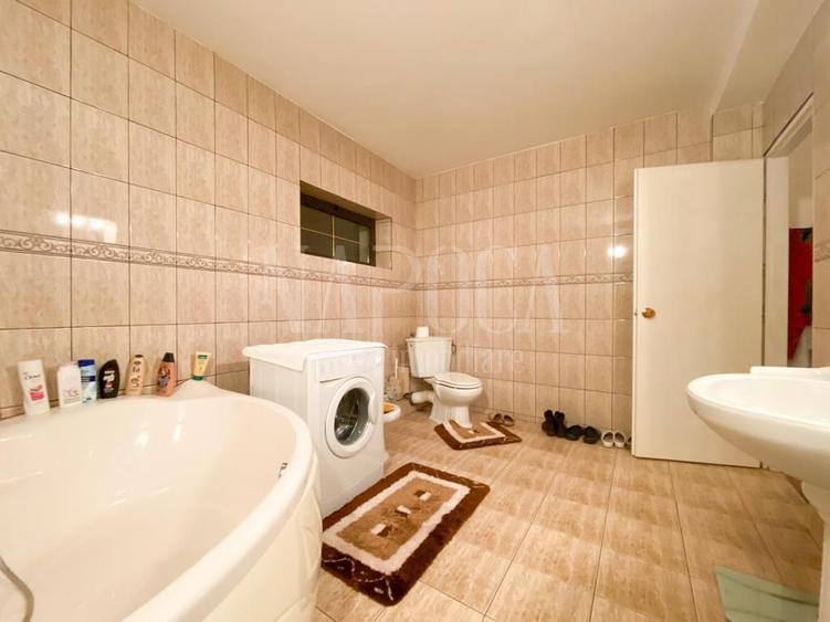 Apartament 6 camere de vanzare in Someseni, Cluj Napoca