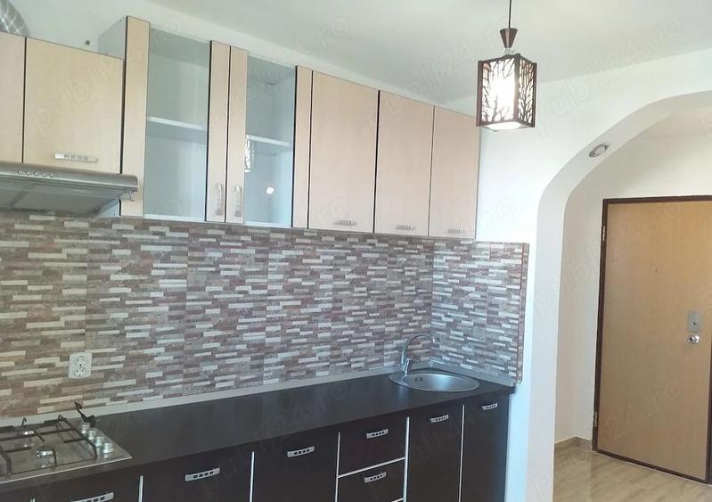Apartament cu 2 camere | Proximitate metrou | Decomandat | Titan