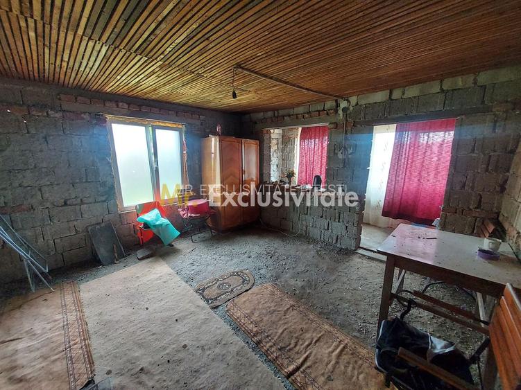 Casa de terminat in Bascov-Valea Ursului, Strada Salcamilor - 5
