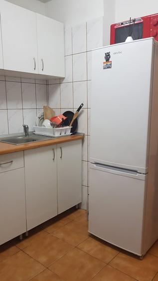 Decebal - metrou Pta Muncii 2 minute garsoniera moderna bloc mixt stradal
