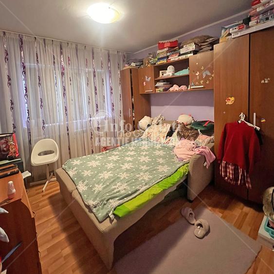 | Apartament cu 3 camere | Micro 20 | Mobilat | - 6