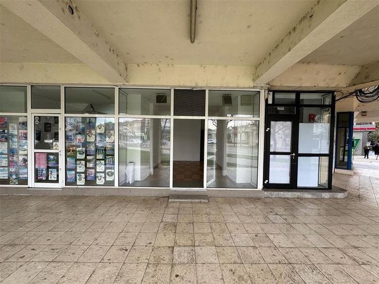 Sp comercial Teatru intersectie, zona 0, vitrina, 22 mp, pe colt