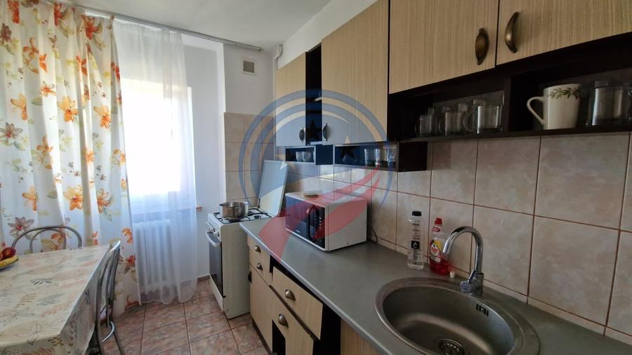 DE VÂNZARE – Apartament cu 2 camere, mobilat și utilat, în Craiovița Nouă!