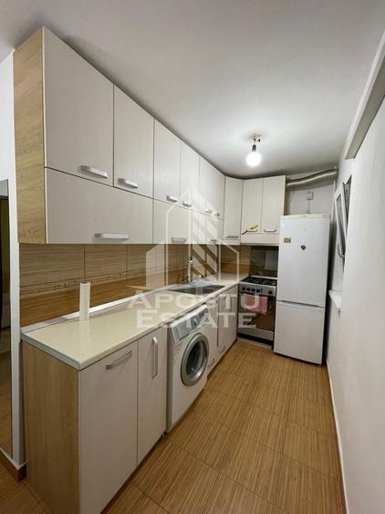 Apartament cu 1 camera, decomandat, etaj intermediar, zona Girocului