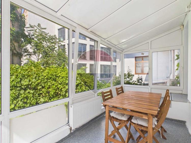 Apartament luminos de 4 camere cu terasa și garaj in Dorobanti