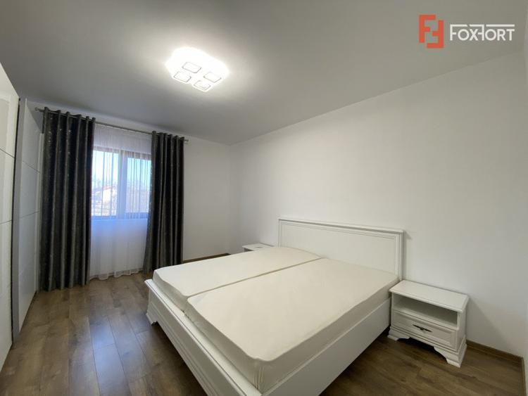 Duplex cu 3 camere cu panouri fotovoltaice in Sanandrei Centru - ID V4749