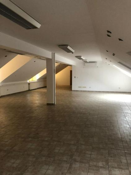 Clădire de birouri / spațiu comercial – 1.104 mp utili, 24 locuri de parcare
