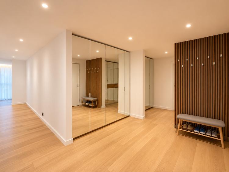 3 camere etaj 7 One herastrau Towers