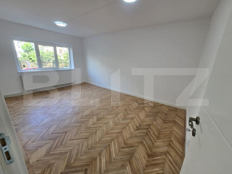 Apartament 3 camere, 77 mp, parter, locuit/birouri, zona Sud-Est