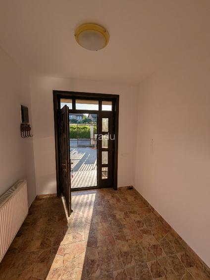 Direct Proprietar: Vila solida si generoasa langa Padurea Mogosoaia - 14