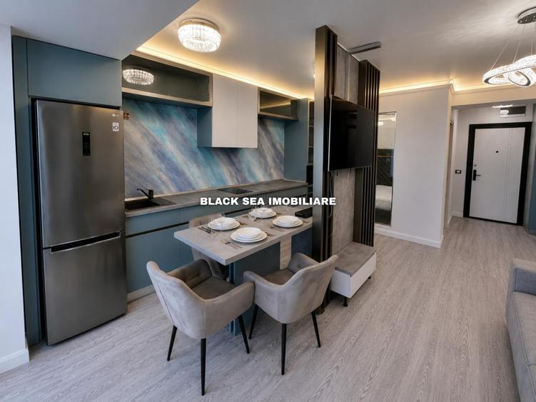 Apartament 3 camere de inchiriat la White Titanic Mamaia Nord