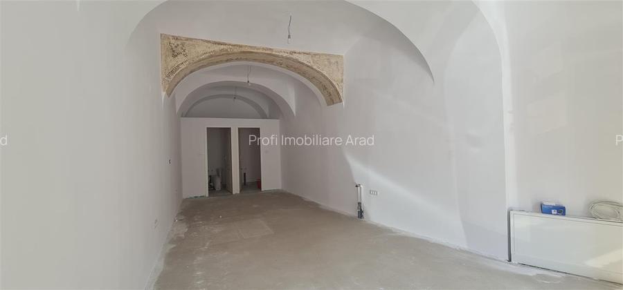 Spatiu Comercial de inchiriat - 4