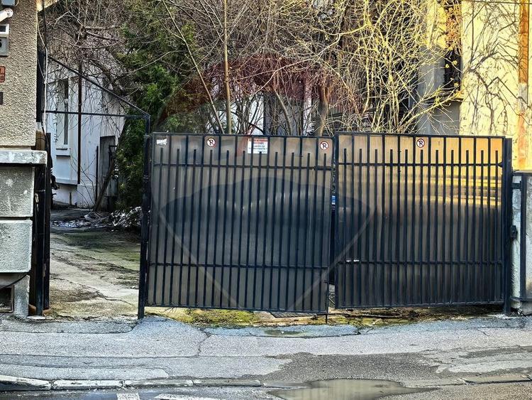 Apartament cu 1 camere de vânzare în zona Armeneasca