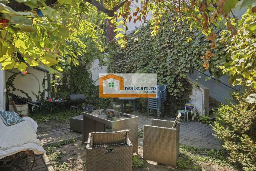 Langa Metrou, curte proprie 200mp, Garaj, 3 camere, centrala, pet friendly