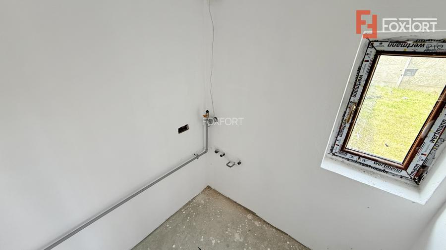 Duplex de vanzare 5 camere cu toate utilitatile - Mosnita Noua - 17