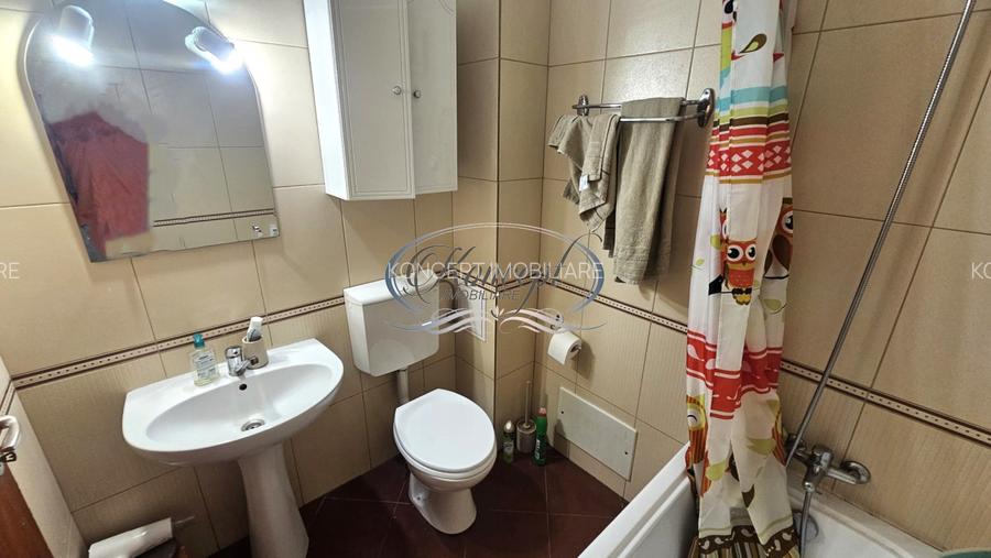 Zona UMF, apartament cu 2 camere, la casa - 7