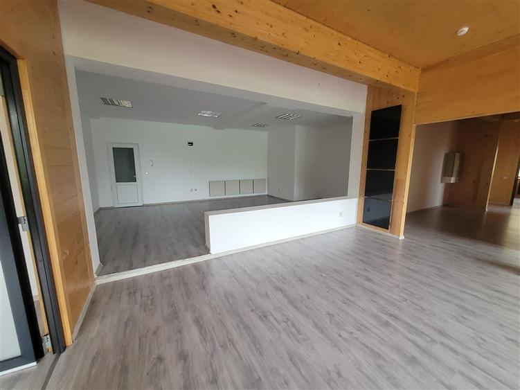 Spatiu Birouri Premium 221 mp Suceava 0727817187