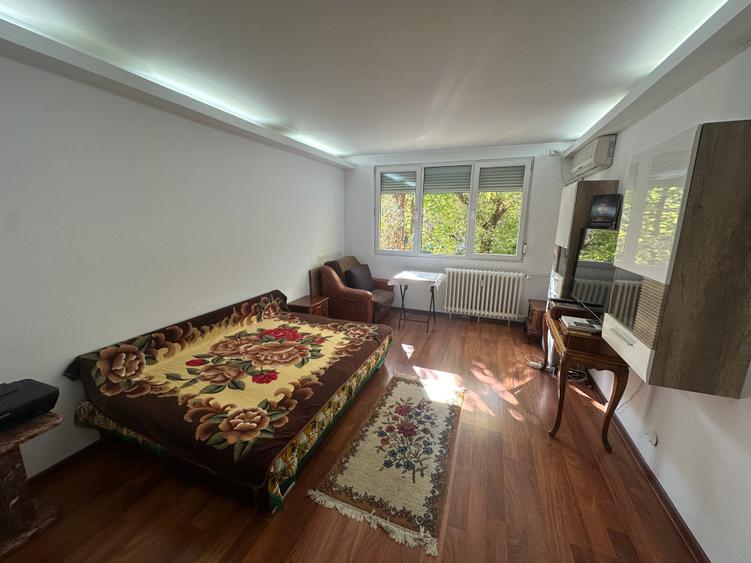 Apartament 2 camere în zona Berceni