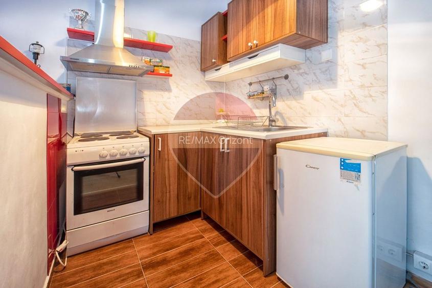Casă cu două corpuri, teren 835 mp, str. I.L. Caragiale, Râșnov - 14