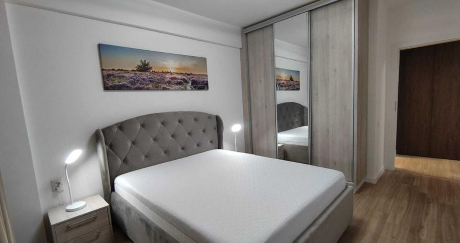 Apartament de 2 camere, 57 mp, parcare, centrala, La Foresta Tunari