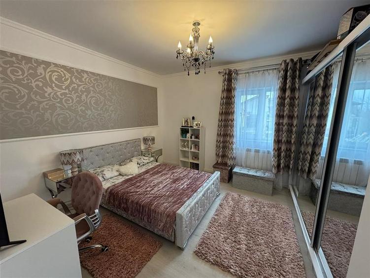 Casa in Vanatori de vanzare mobilata si utilata 155.000 Euro