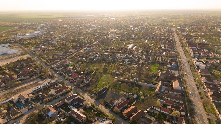 Teren intravilan 1811 mp in Aradul nou