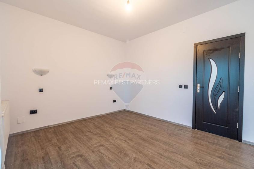 Apartament 3 camere de vanzare Floresti, Eroilor 80 zona Profi Parcare - 8