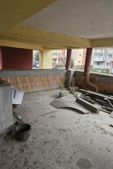 Investiție ideală: casă în zona centrală cu spațiu comercial