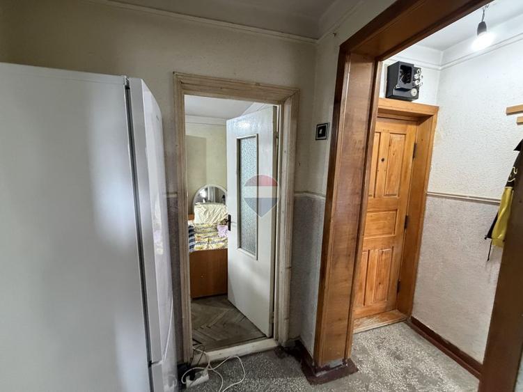 Apartament 3 camere etaj 3/4 SUD