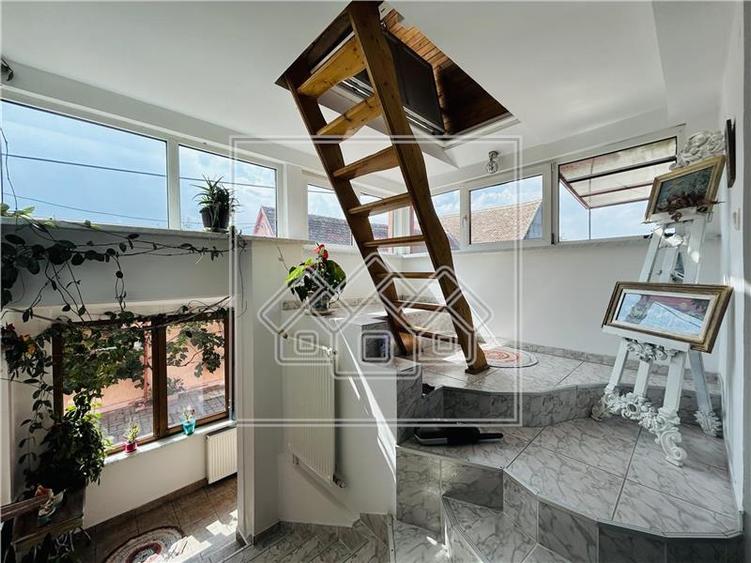 Casa individuala, teren mare, 260 mp utili, Sura Mica