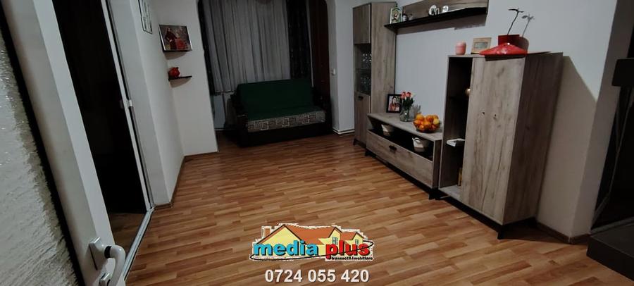 Vânzare apartament 3 camere, etaj 1, Micro 19 – mobilat complet