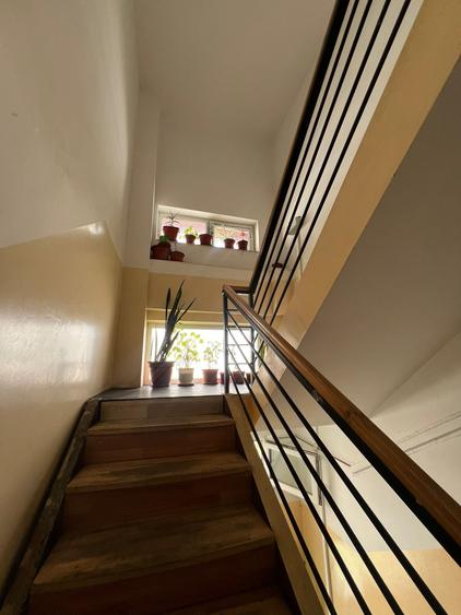 Apartament 49mp, la mansarda - cu pod ! Zona Tomis 3, Str. Zmeurei ,63500 €