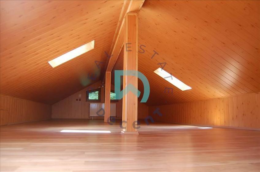 Casa, 11 camere, Noua, Brasov