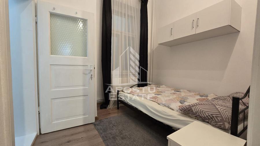 Apartament 2 Camere 64 mp, de inchiriat, Ultracentral, Semidecomandat