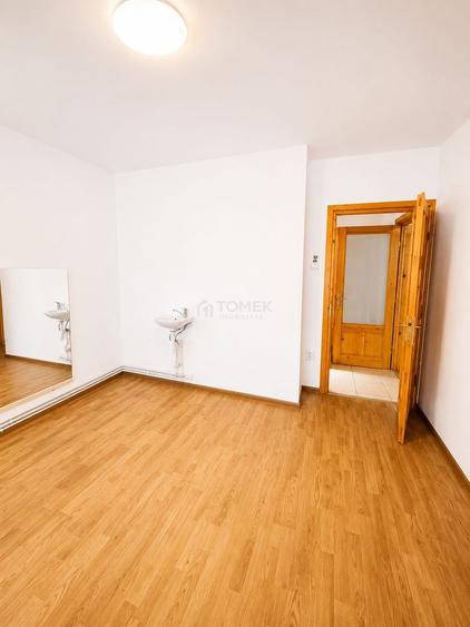 Spatiu comercial/birouri Calea Bucuresti7 zona Judetean