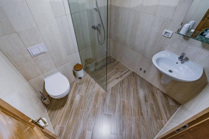 Business la cheie - Proprietate tip pensiune cu rating 9,8/10 Booking